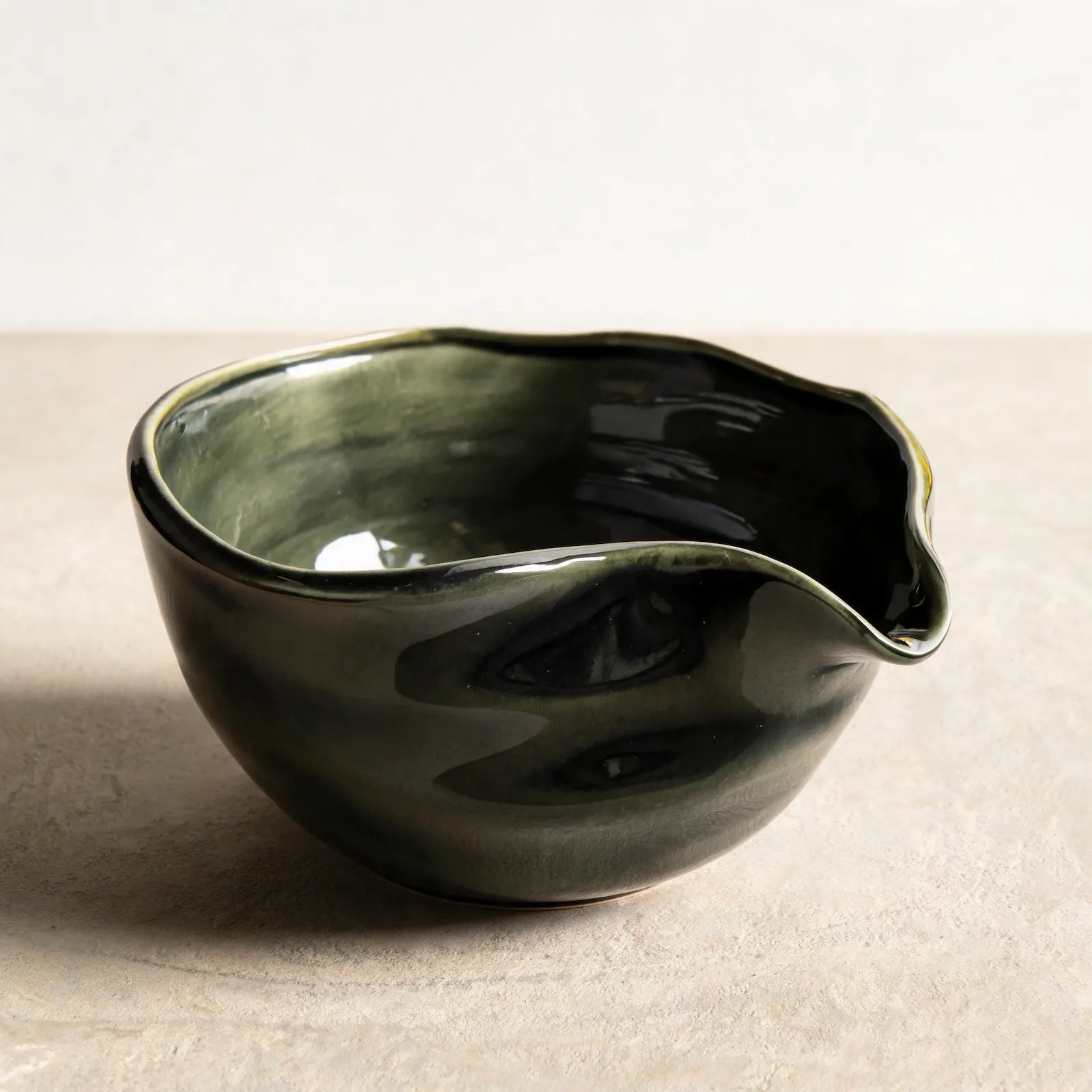 ANDURA Moss Bowl Porzellan Moosgrün Lifestyle Nahaufnahme