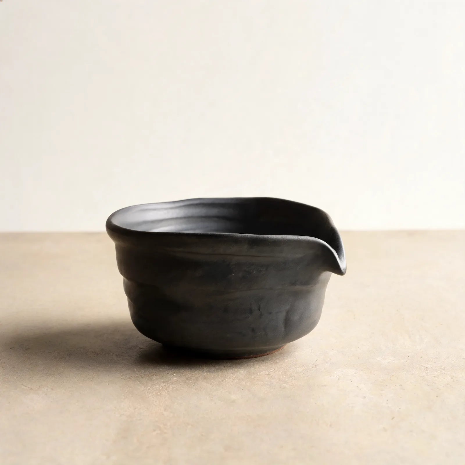 ANDURA Onyx Bowl Matt Schwarz Lifestyle Nahaufnahme