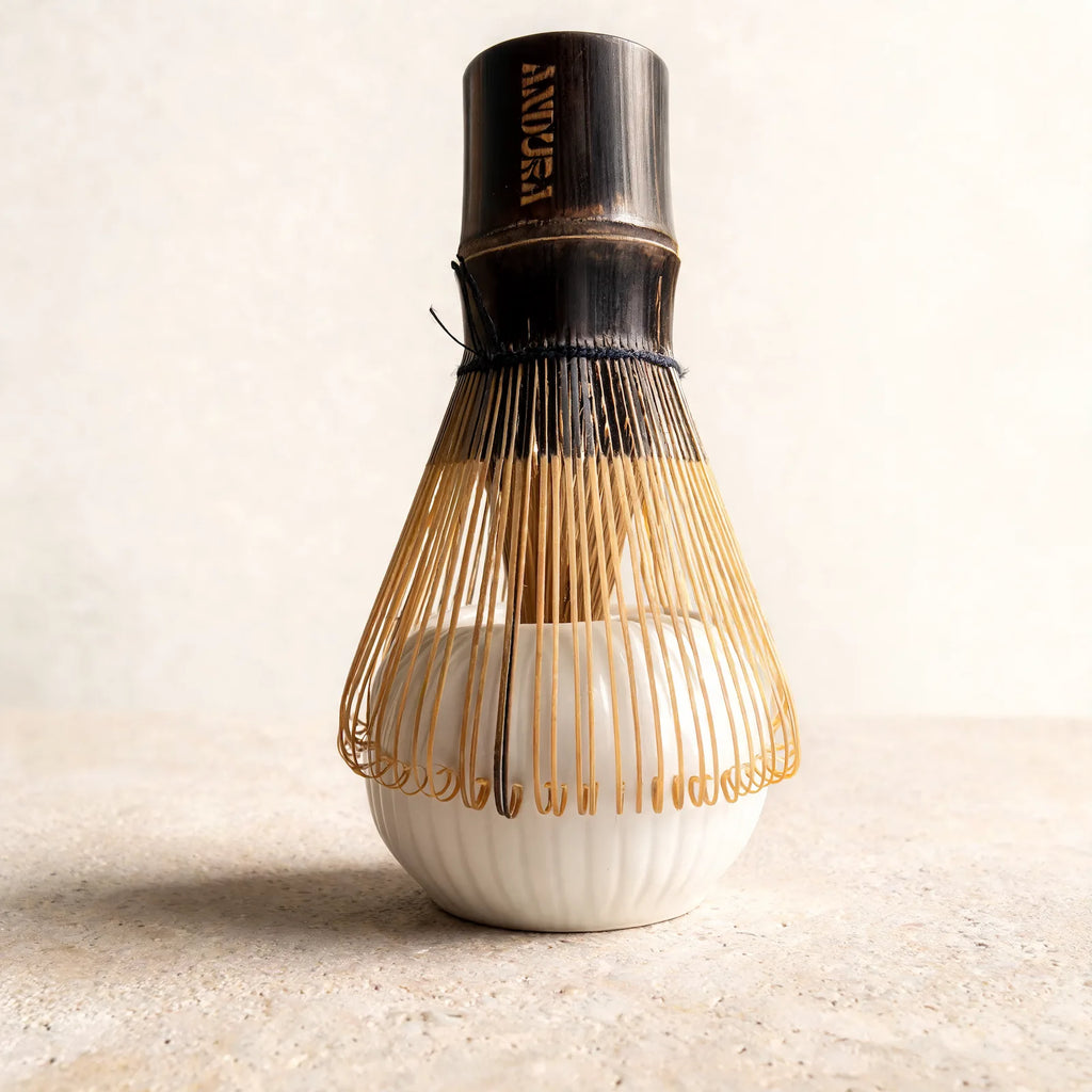 ANDURA Whisk Holder Weiß mit Bambus Chasen